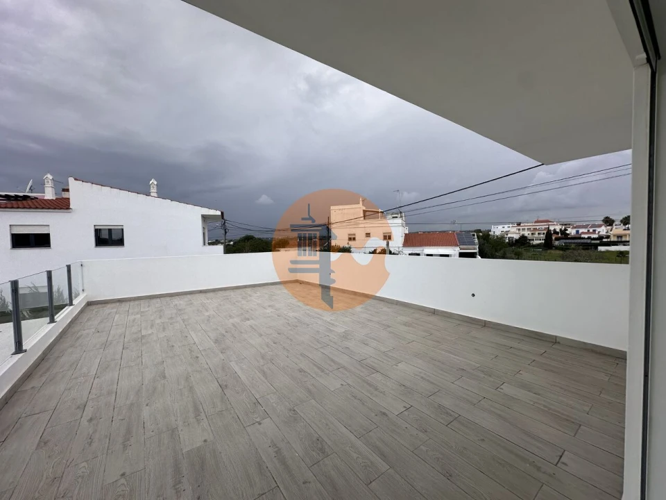 Moradia T4 para Venda em Altura Foto 32