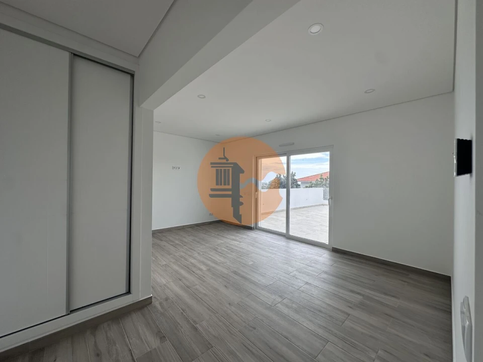 Moradia T4 para Venda em Altura Foto 37