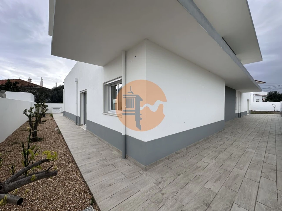 Moradia T4 para Venda em Altura Foto 57