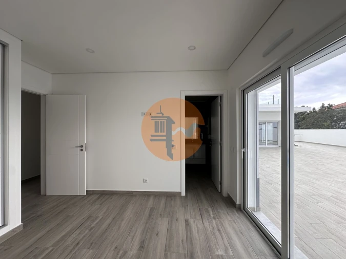 Moradia T4 para Venda em Altura Foto 14