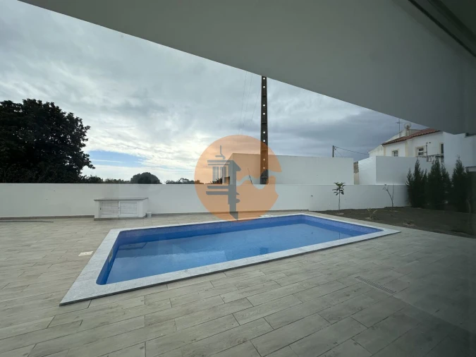 Moradia T4 para Venda em Altura Foto 16