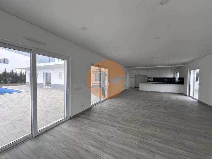 Moradia T4 para Venda em Altura Foto 52