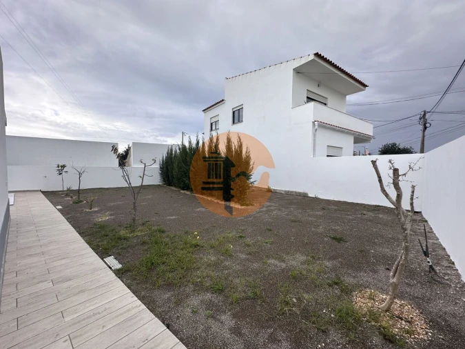 Moradia T4 para Venda em Altura Foto 58