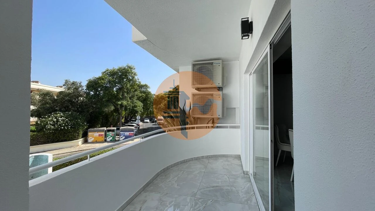 Apartamento T3 para Venda em Quarteira Foto 21