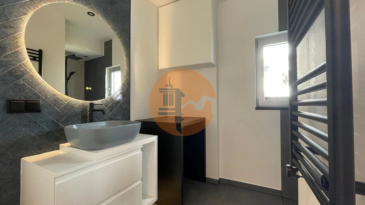 Apartamento T3 para Venda em Quarteira Foto 29