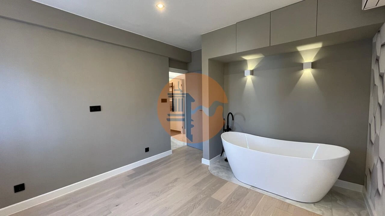 Apartamento T3 para Venda em Quarteira Foto 26