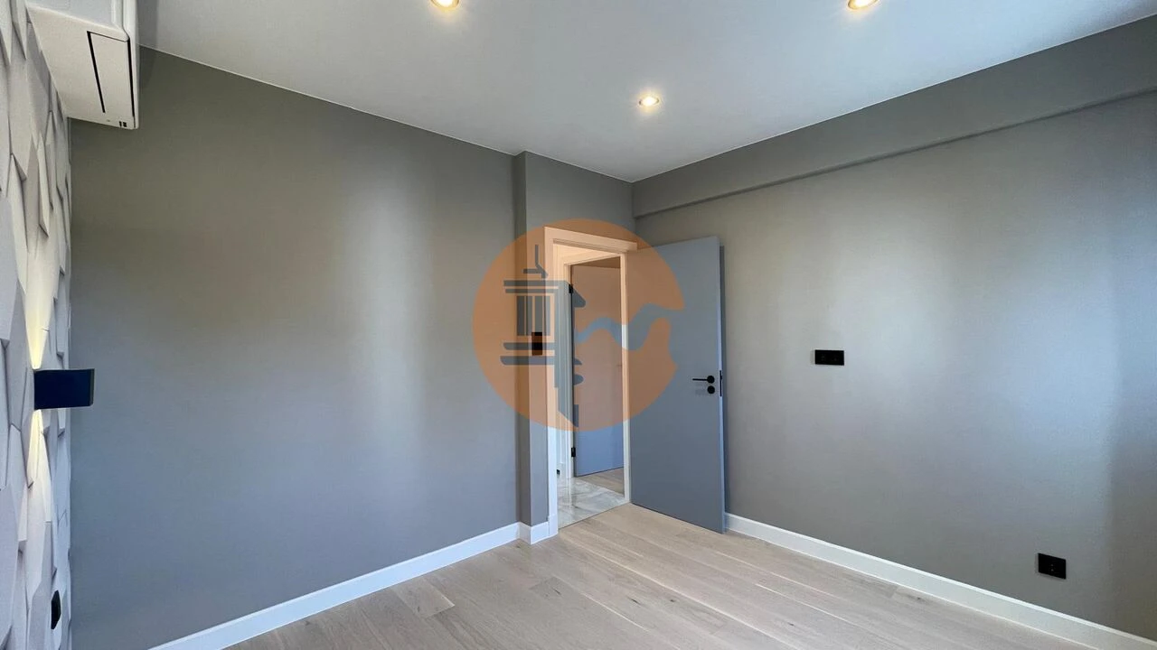 Apartamento T3 para Venda em Quarteira Foto 31
