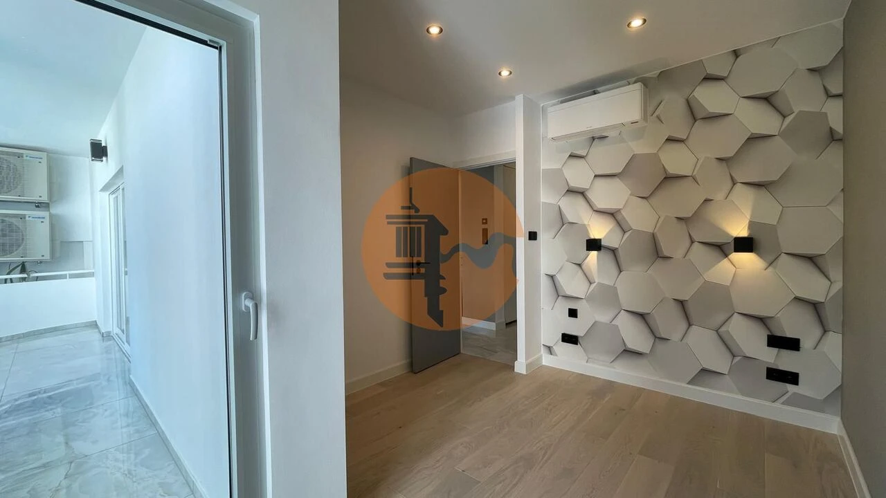 Apartamento T3 para Venda em Quarteira Foto 41