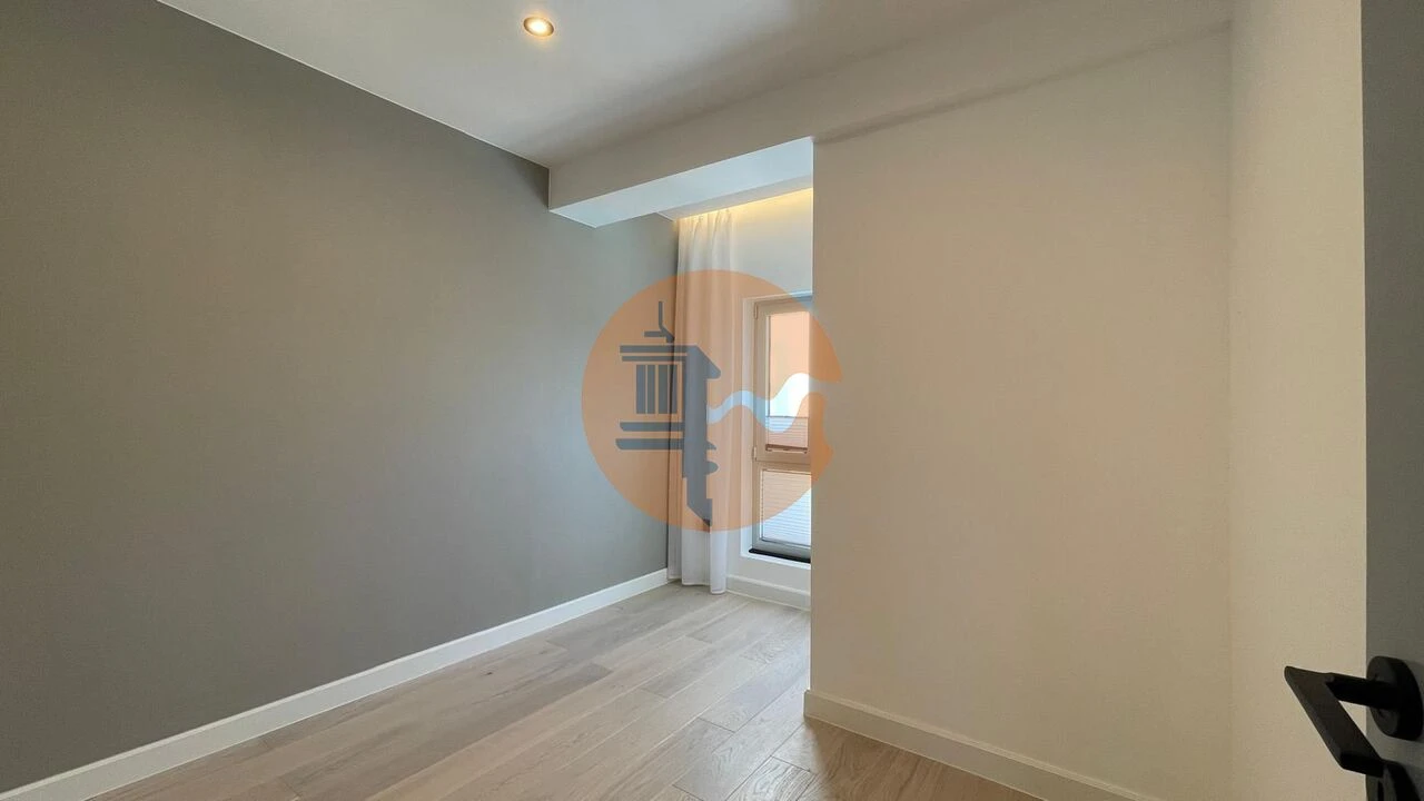 Apartamento T3 para Venda em Quarteira Foto 44