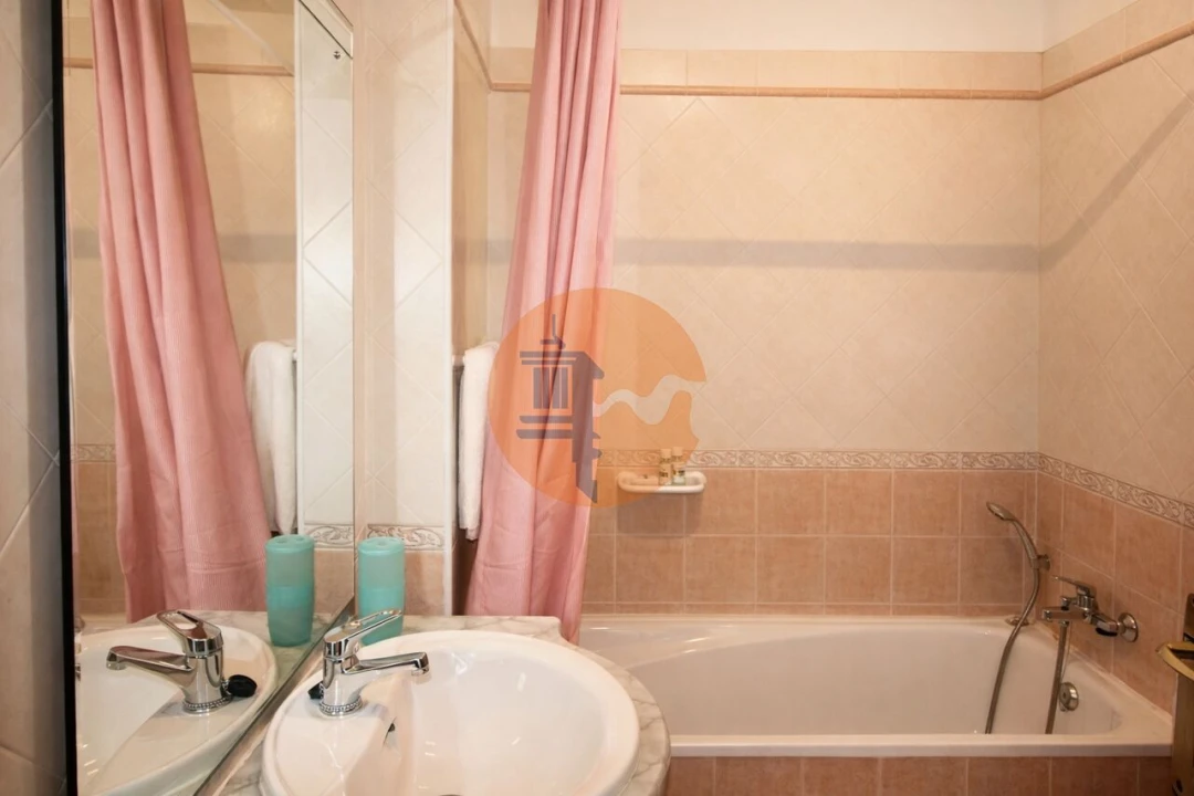 Apartamento T2 para Venda em Santa Luzia Foto 17