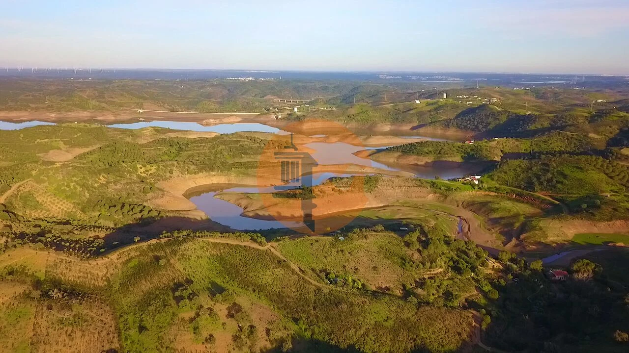 Terreno para Venda em Azinhal Foto 1
