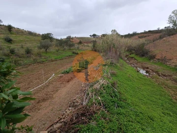 Terreno para Venda em Azinhal