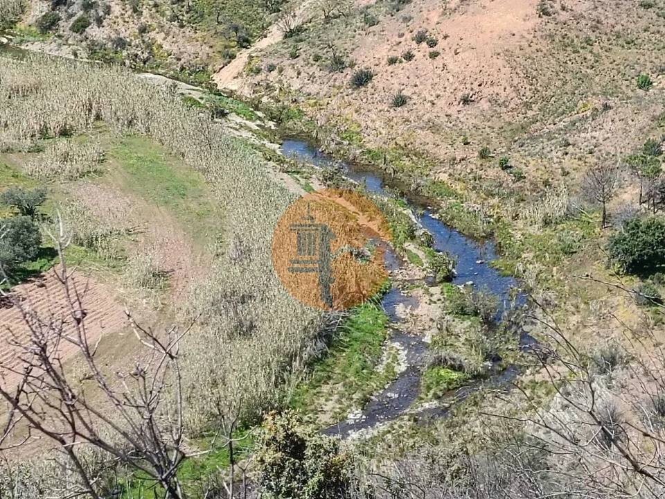 Terreno para Venda em Odeleite Foto 4