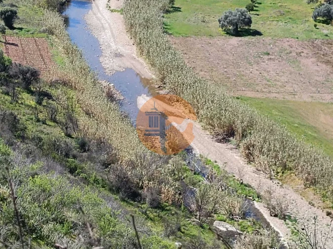 Terreno para Venda em Odeleite Foto 6