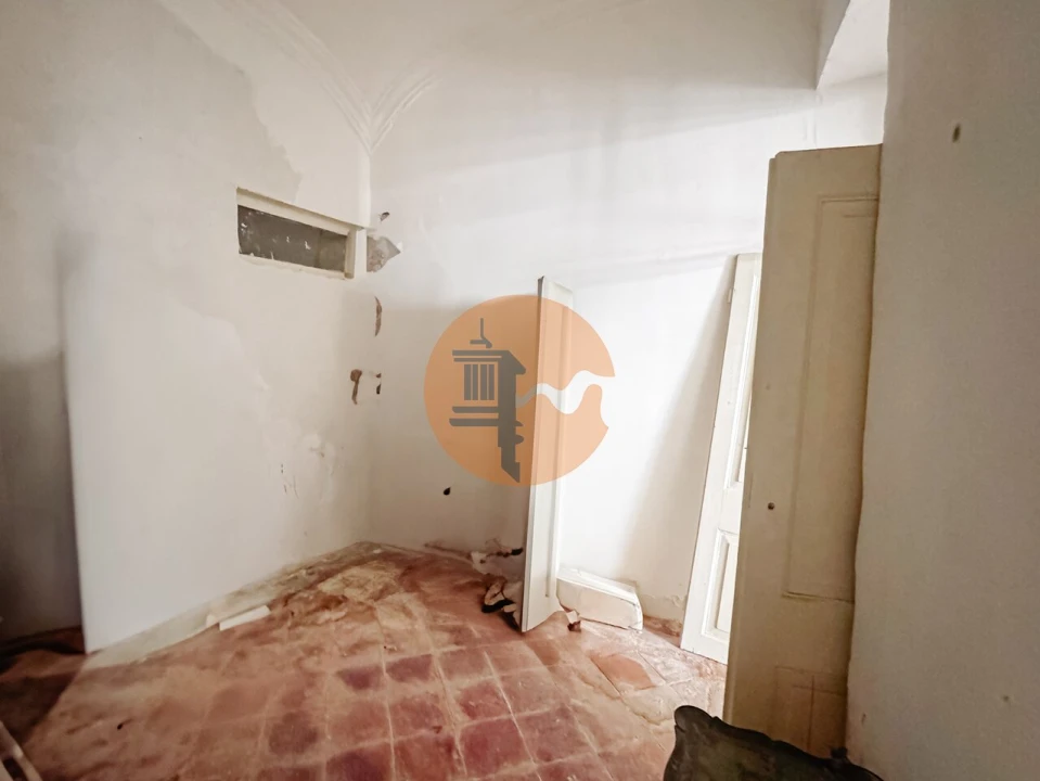Moradia T4 para Venda em Olhão Foto 9