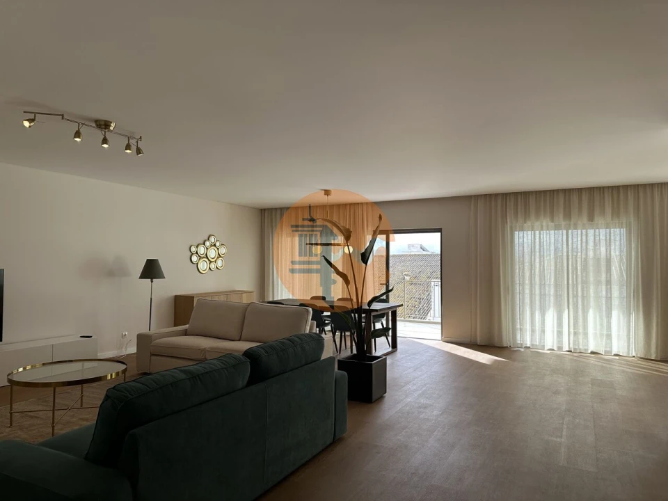 Apartamento T3 para Venda em Olhão Foto 9