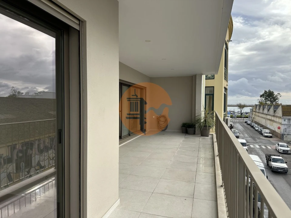 Apartamento T3 para Venda em Olhão Foto 46