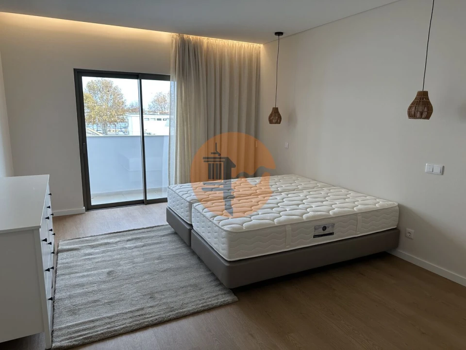 Apartamento T3 para Venda em Olhão Foto 5