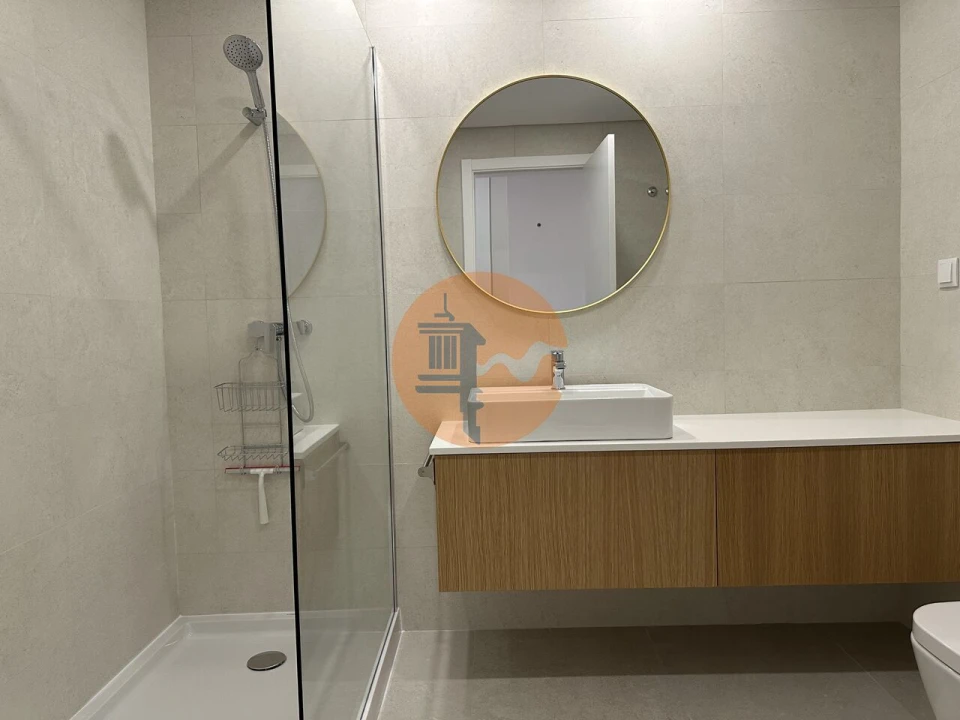 Apartamento T3 para Venda em Olhão Foto 32
