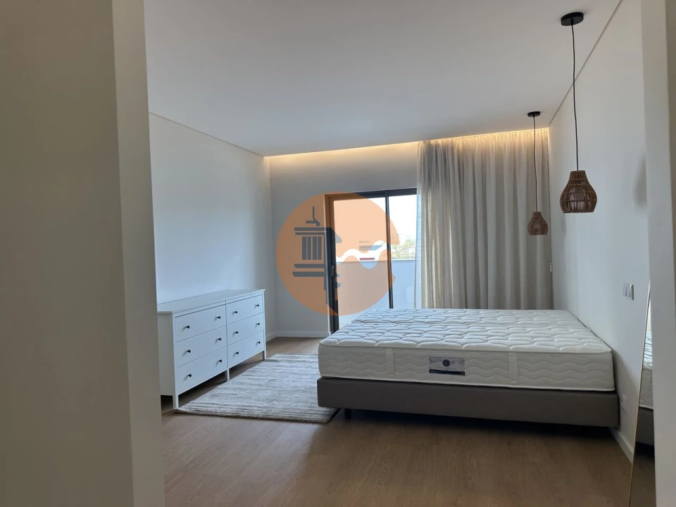 Apartamento T3 para Venda em Olhão Foto 31