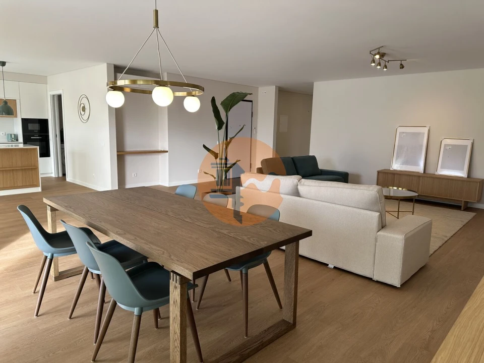 Apartamento T3 para Venda em Olhão Foto 19