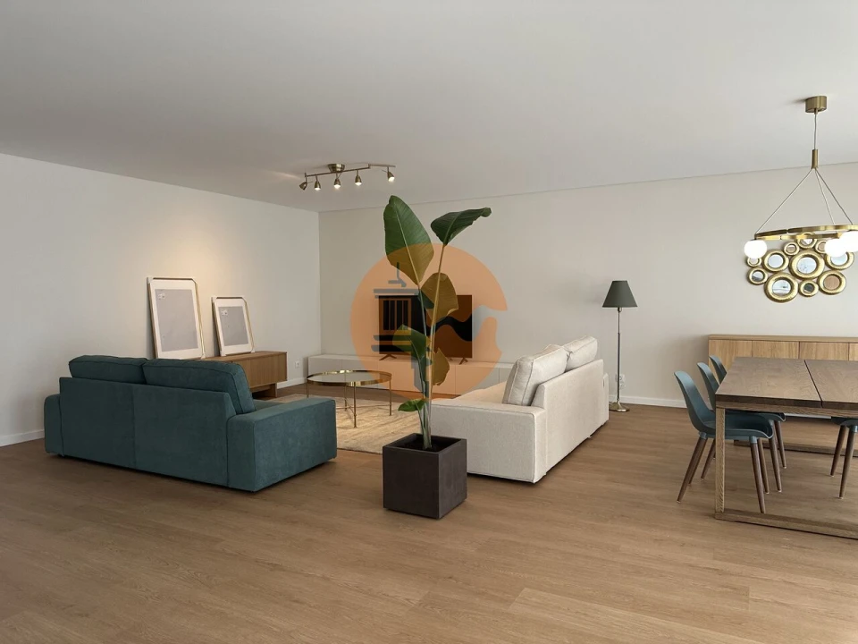 Apartamento T3 para Venda em Olhão Foto 18