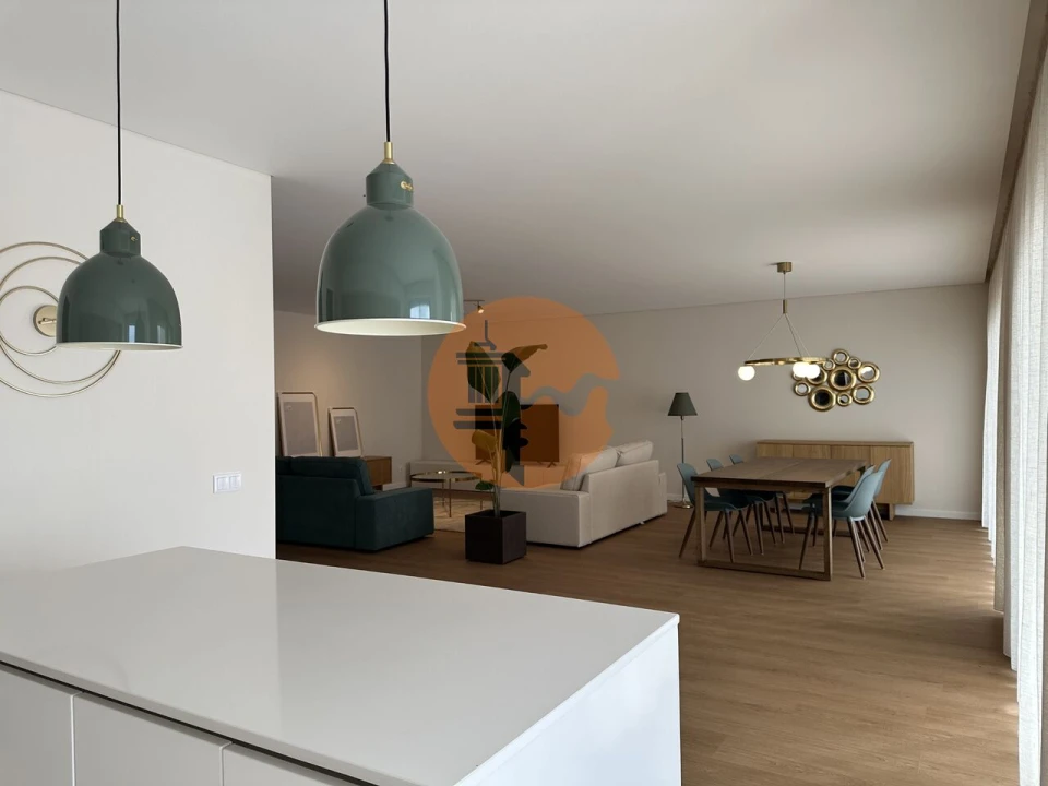 Apartamento T3 para Venda em Olhão Foto 23