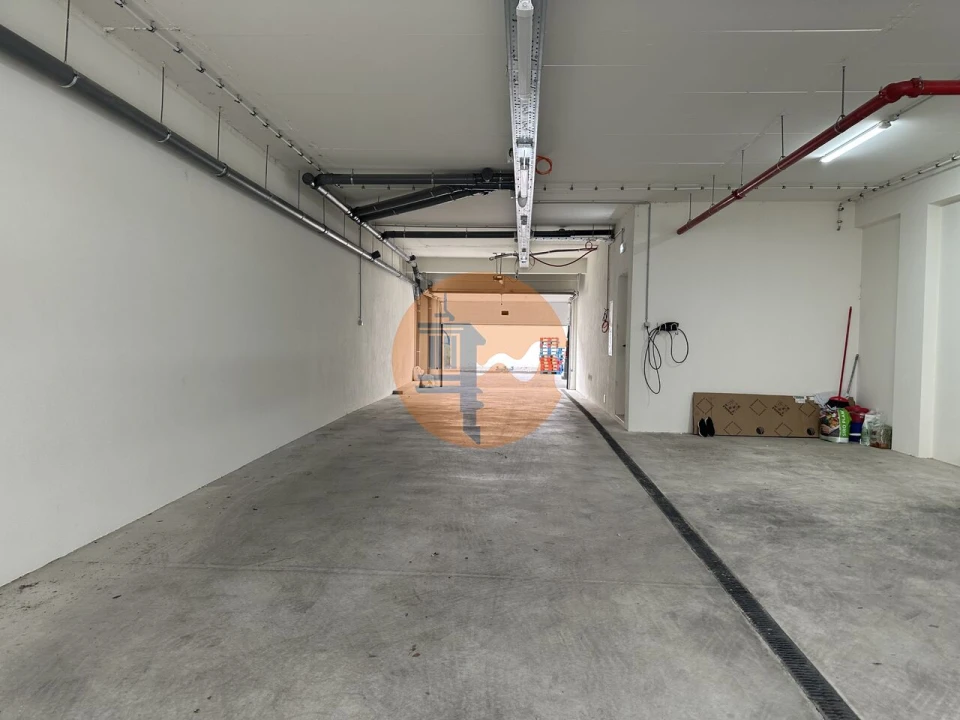 Apartamento T3 para Venda em Olhão Foto 51