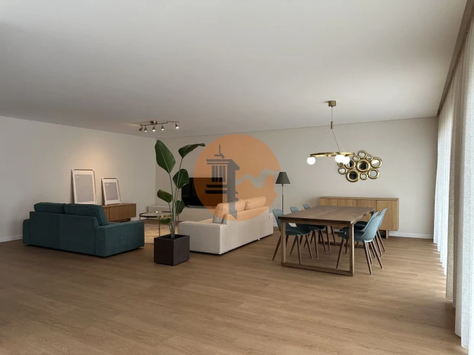 Apartamento T3 para Venda em Olhão Foto 22
