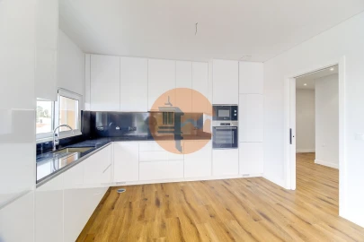 Apartamento T3 para Venda em Albufeira e Olhos de Água