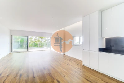 Apartamento T3 para Venda em Albufeira e Olhos de Água