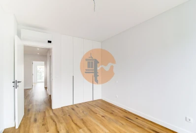 Apartamento T3 para Venda em Albufeira e Olhos de Água