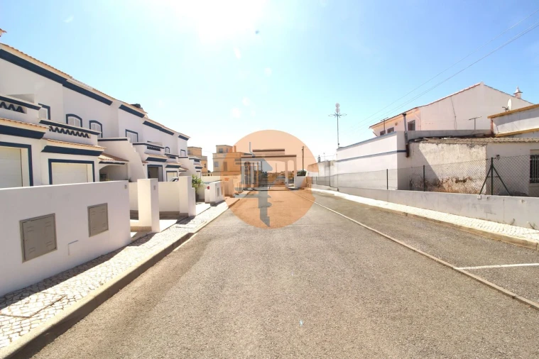 Moradia T3 para Venda em Vila Nova de Cacela Foto 4