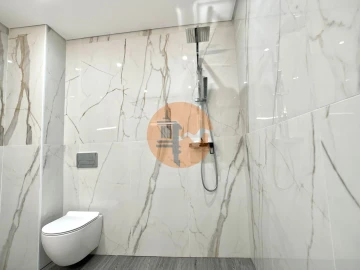 Apartamento T3 para Venda em Quelfes
