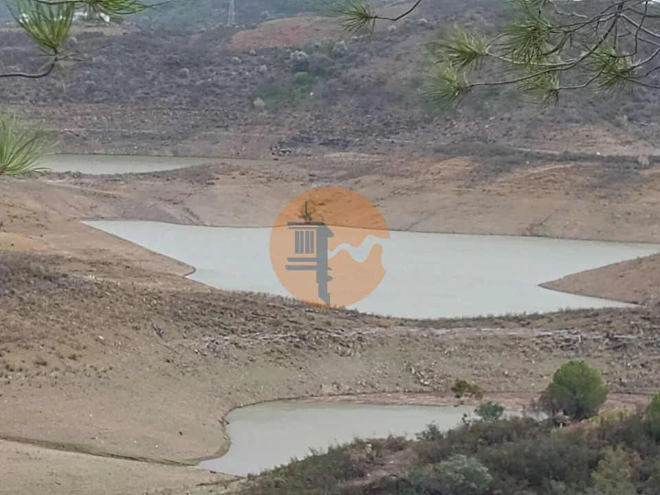Terreno para Venda em Azinhal Foto 1