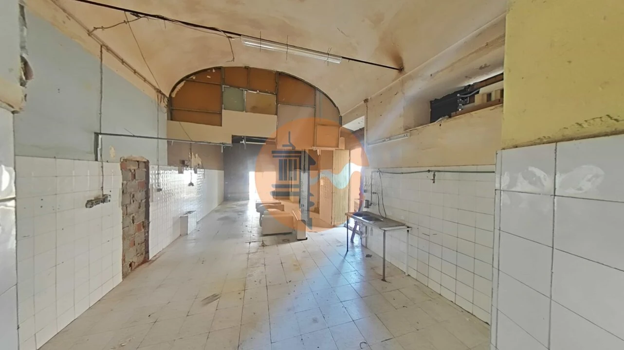 Loja para Venda em Olhão Foto 18