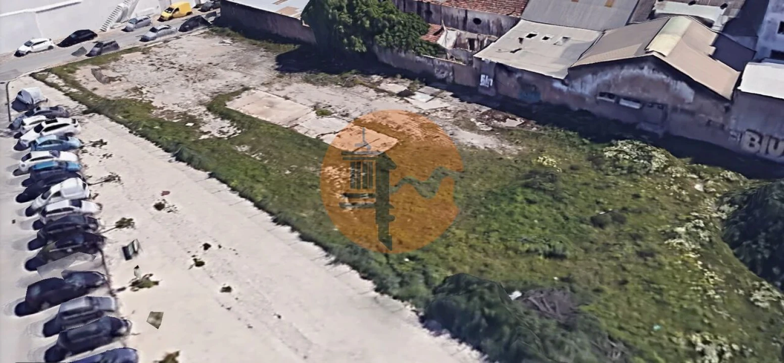 Terreno para Venda em Olhão Foto 2
