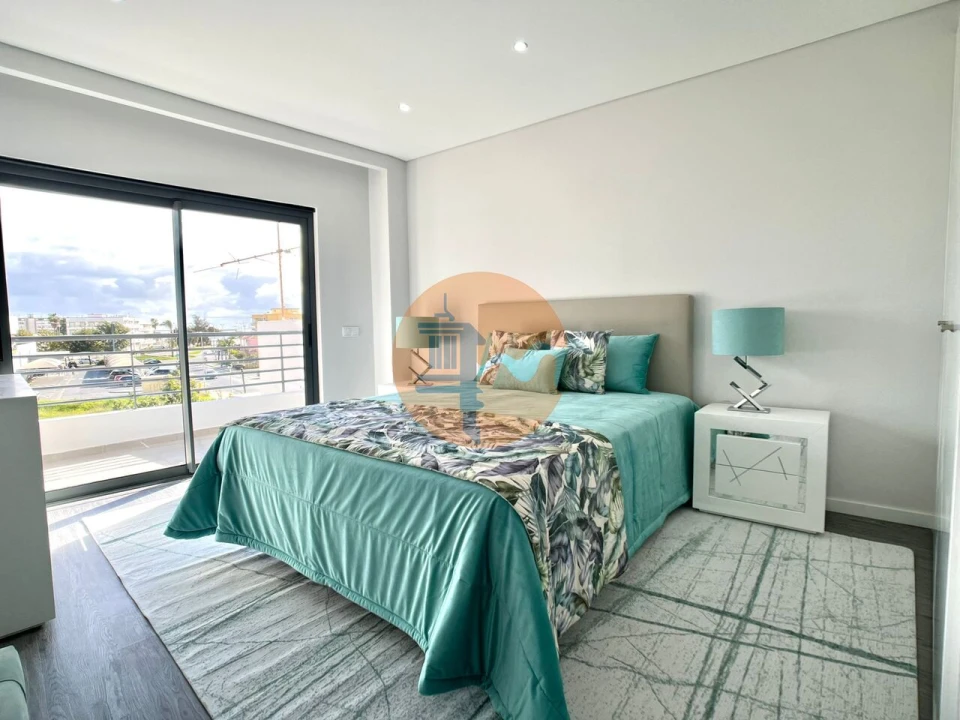 Apartamento T3 para Venda em Quelfes Foto 21