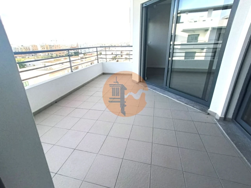 Apartamento T3 para Venda em Quelfes Foto 27