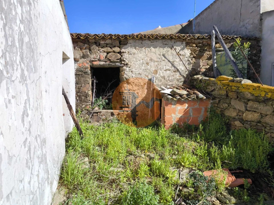 Moradia T1 para Venda em Odeleite Foto 14