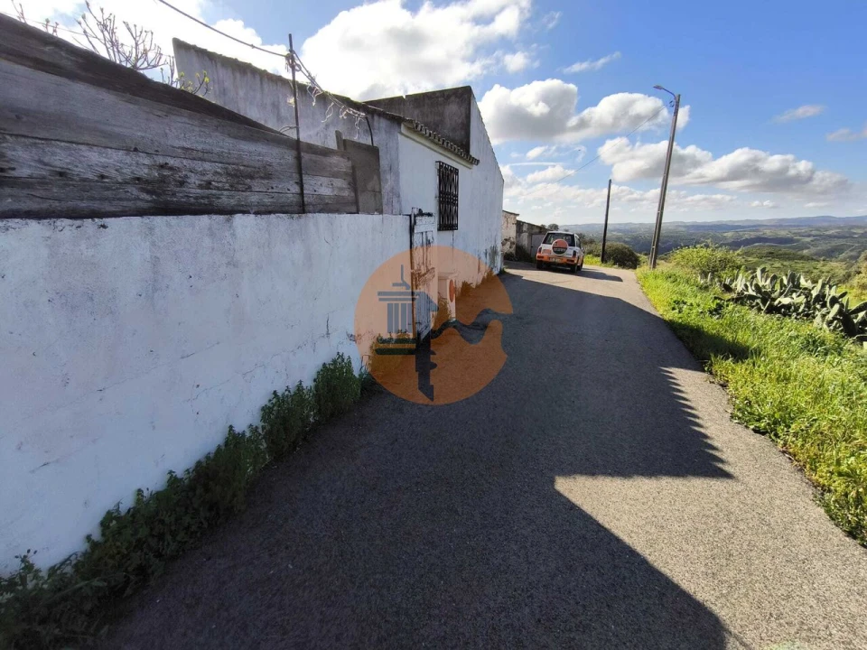 Moradia T1 para Venda em Odeleite Foto 2