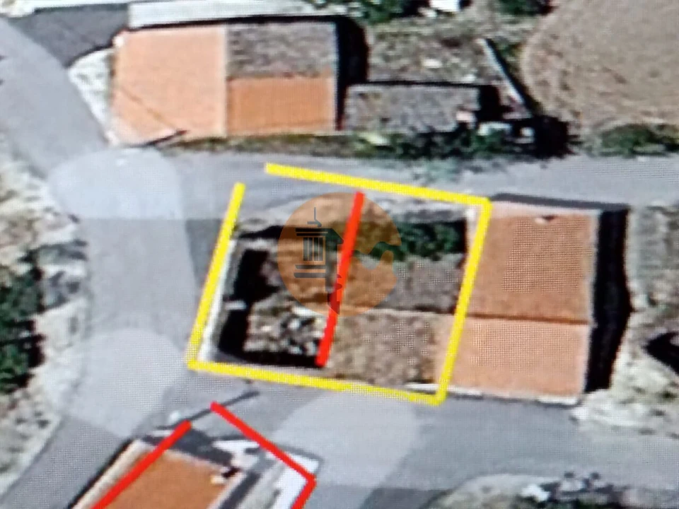 Moradia T3 para Venda em Odeleite Foto 2