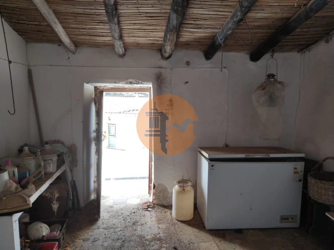 Moradia T3 para Venda em Odeleite Foto 13