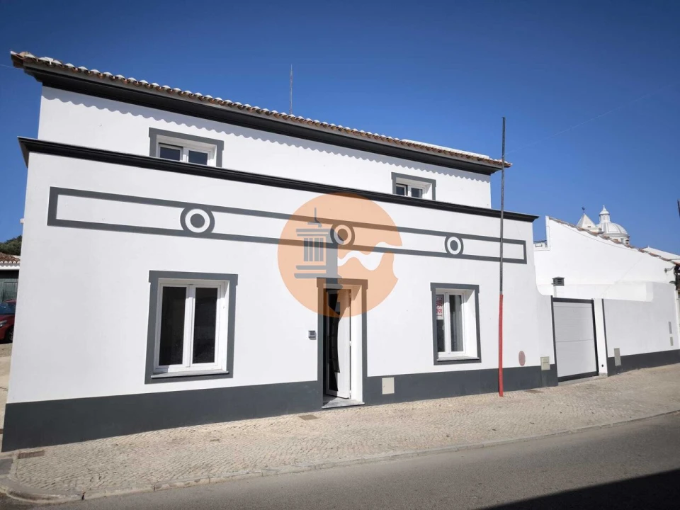 Moradia T5 para Venda em Castro Marim Foto 1