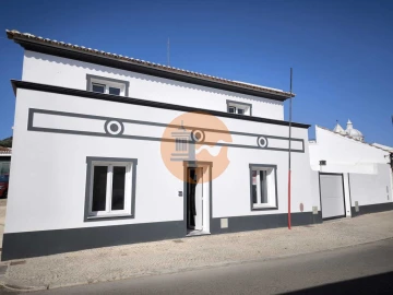 Moradia T5 para Venda em Castro Marim