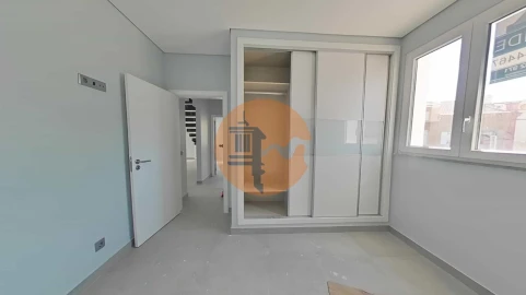Moradia T5 para Venda em Castro Marim
