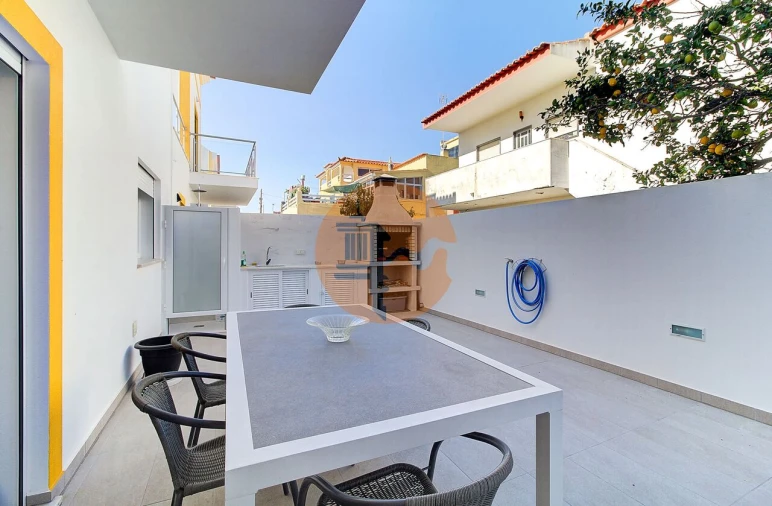 Moradia T2 para Venda em Vila Real de Santo Antonio Foto 17