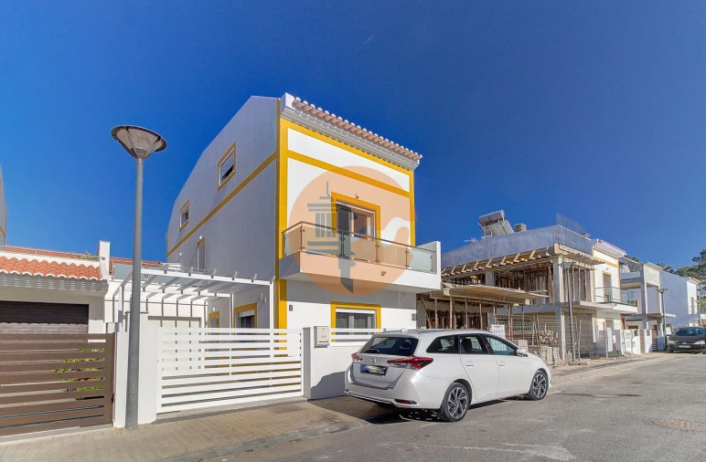 Moradia T2 para Venda em Vila Real de Santo Antonio Foto 45