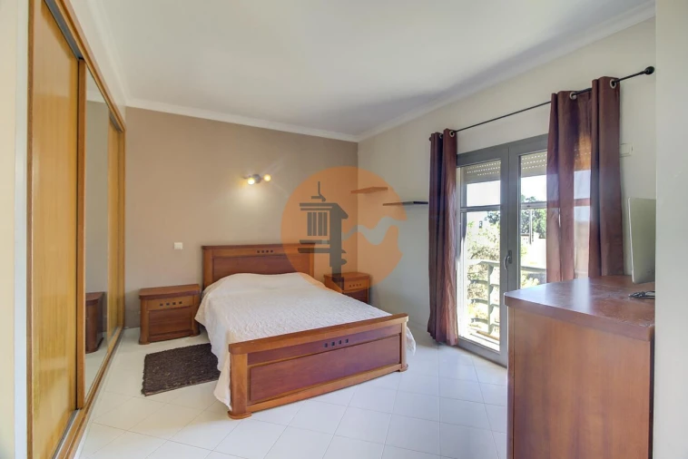 Moradia T4 para Venda em Altura Foto 13