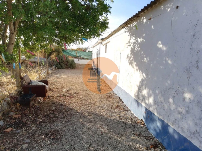 Quinta T2 para Venda em Santa Catarina da Fonte do Bispo Foto 11